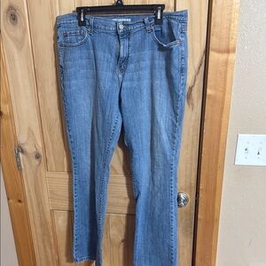 Levi’s 515 light wash jeans bootcut